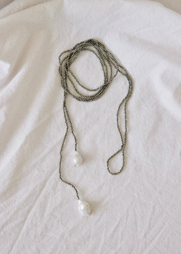 Pyrite wrap necklace with baroque pearls - Alyssa