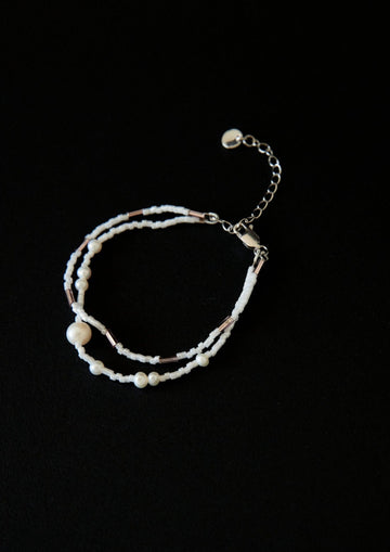 Shimmery bead pearl multi layered vintage bracelet - Alyssa