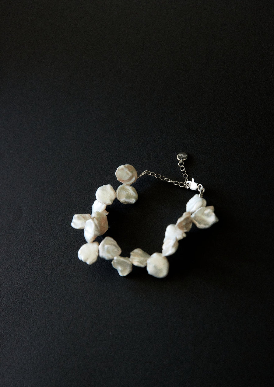 flower petal keshi pearl bracelet - Alyssa