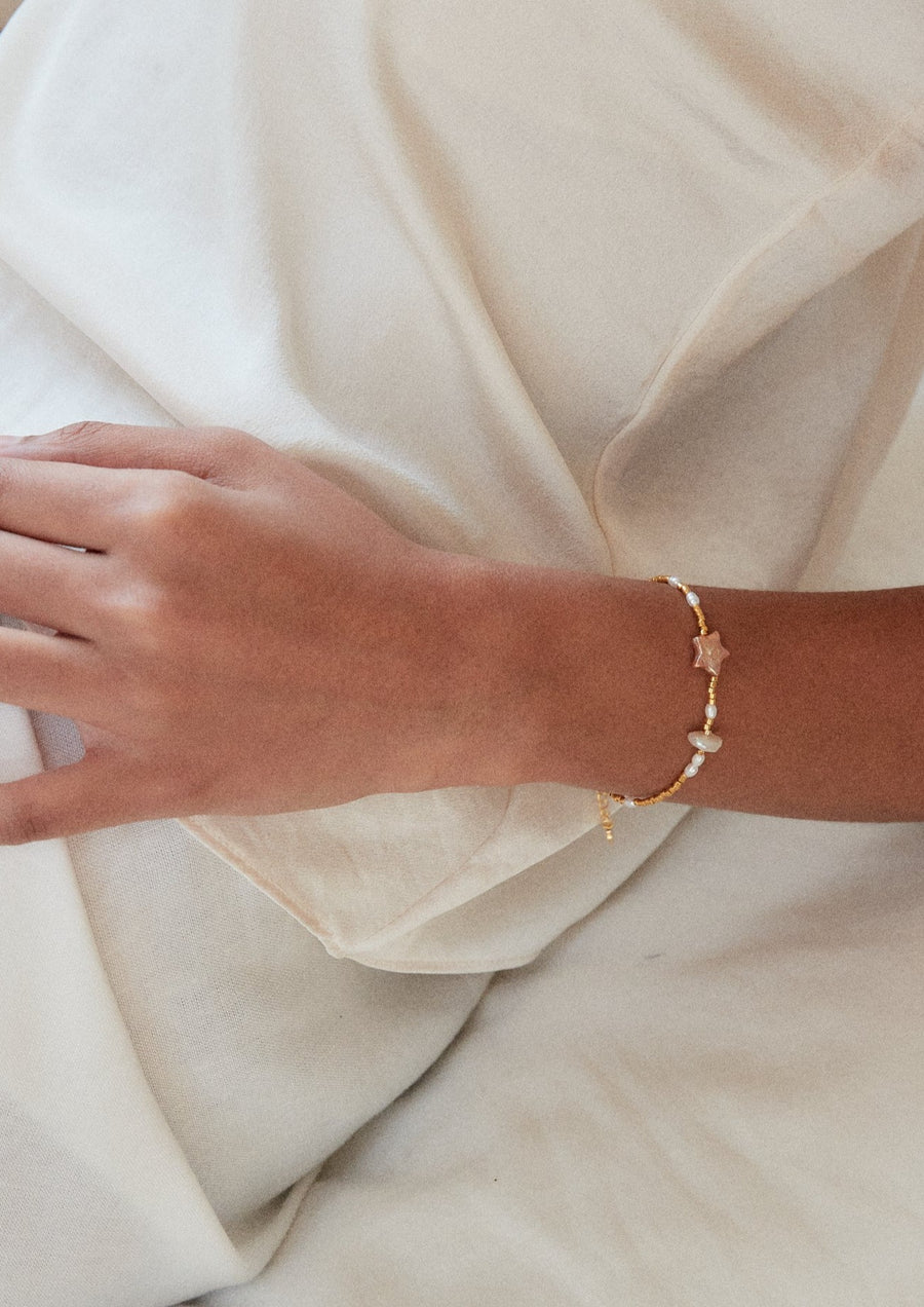 Shooting star gold pearl bracelet - Alyssa
